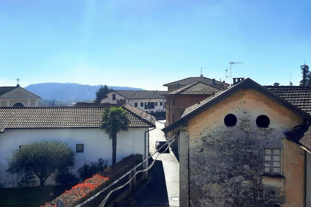 Lago Maggiore, Leggiuno, Ampio Appartamento Exterior photo