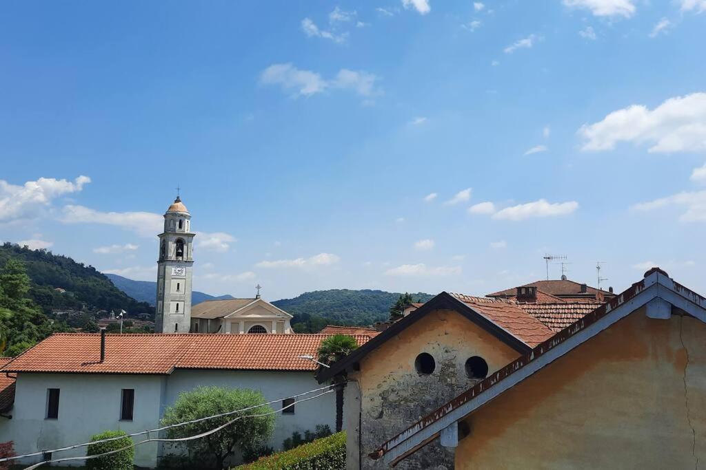 Lago Maggiore, Leggiuno, Ampio Appartamento Exterior photo